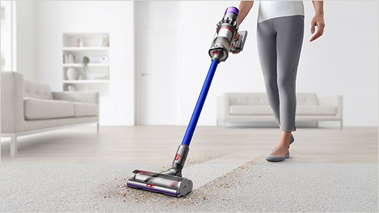 Пылесос Dyson V11 Absolute Extra Pro: Эффективная уборка твердых напольных покрытий и ковров