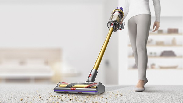Пылесос Dyson V11 Absolute Extra Pro Gold: Эффективная уборка твердых напольных покрытий и ковров