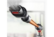 Пылесос Dyson Cyclone V10 Absolute: Уборка поверхностей от пола до потолка