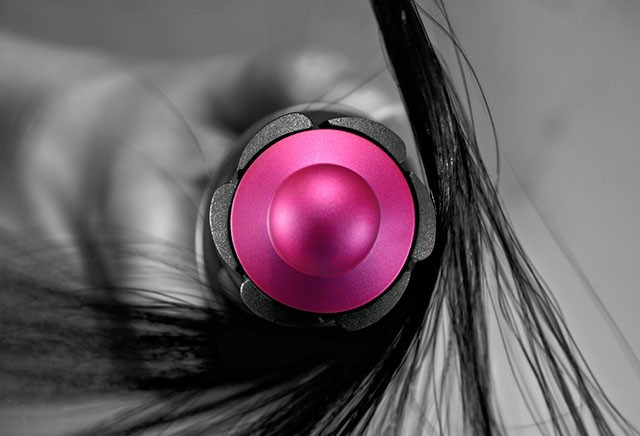Стайлер Dyson Airwrap с длинными цилиндрическими насадками (розовый/розовое золото): Притягивает и накручивает волосы с помощью воздуха